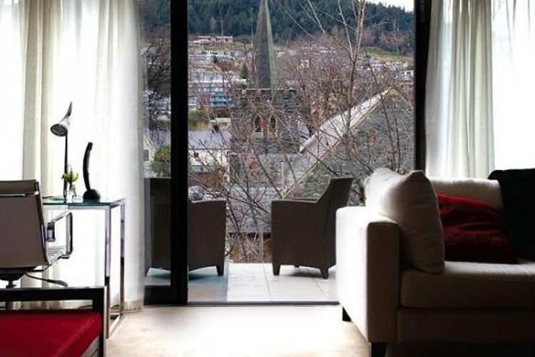 Holidaze - A Perfect Day in Queenstown