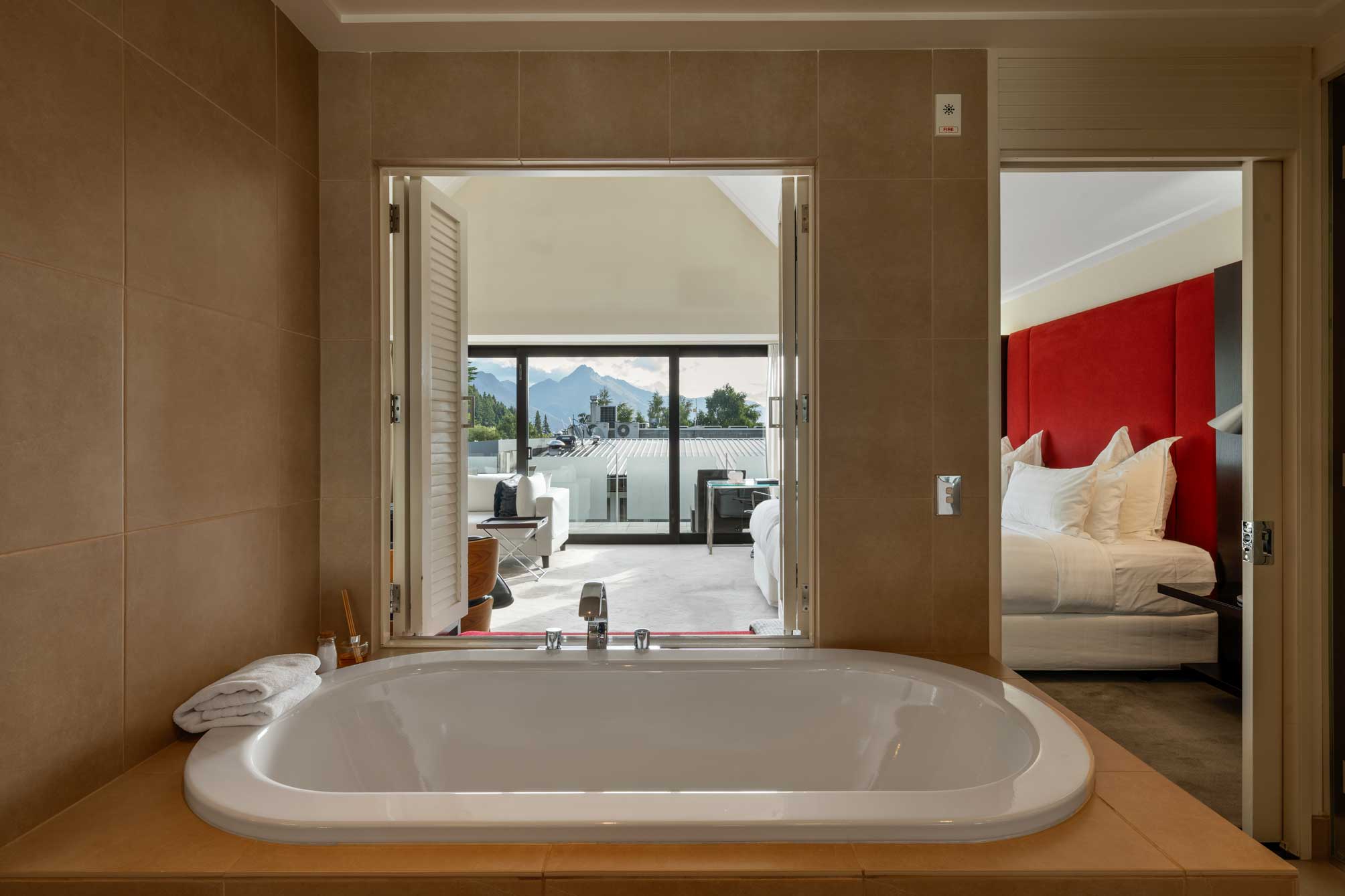 STAY AT QUIET RIVERBANK 4